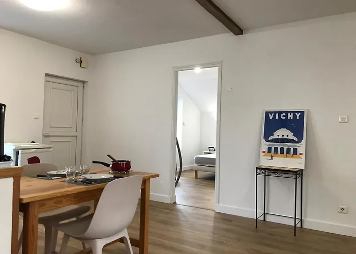 Le Petit Faure - Face Aux Thermes - Calme - Parking Gratuit