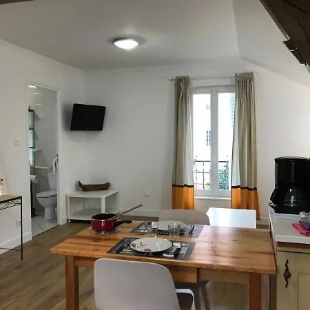 Le Petit Faure - Face Aux Thermes - Calme - Parking Gratuit Vichy Exterior foto